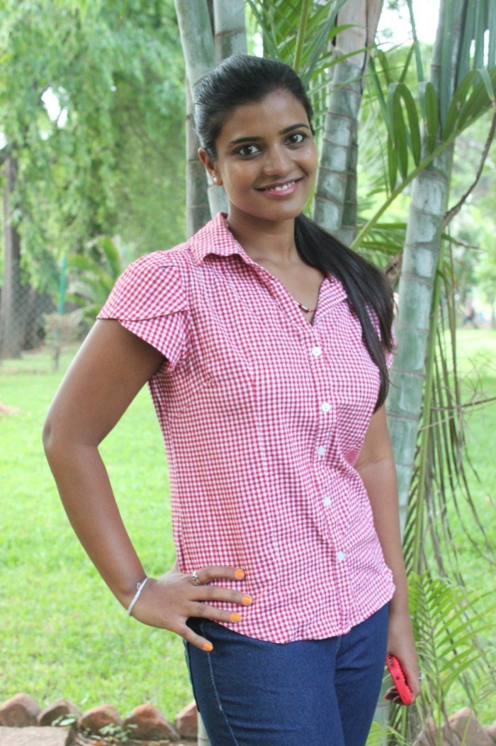 Aishwarya Ravichandran Profile Pic