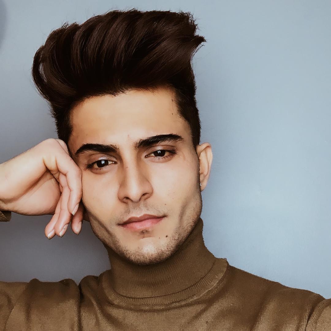 Book / Hire CELEBRITY APPEARANCE Anirudh Sharma for Events in Best