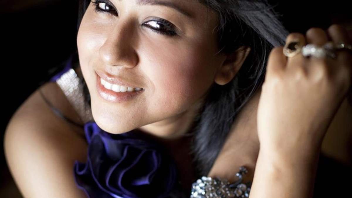Arpita Chakraborty Music Profile Pic