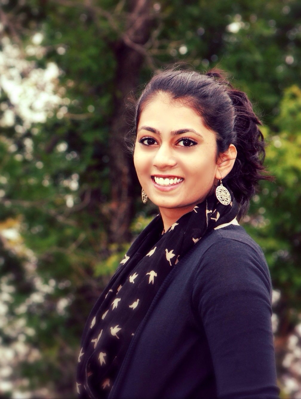 Ayushi Saxena Profile Pic