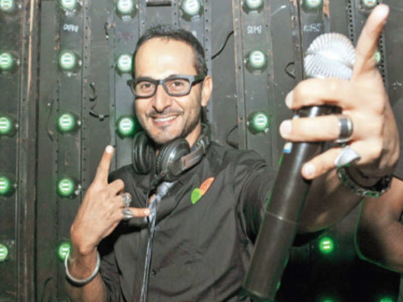 DJ Nikhil Attri Profile Pic
