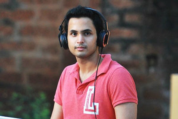 DJ Rishab Profile Pic