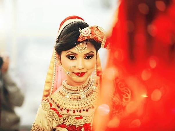 Dress Ur Face by Monika Chopra Profile Pic