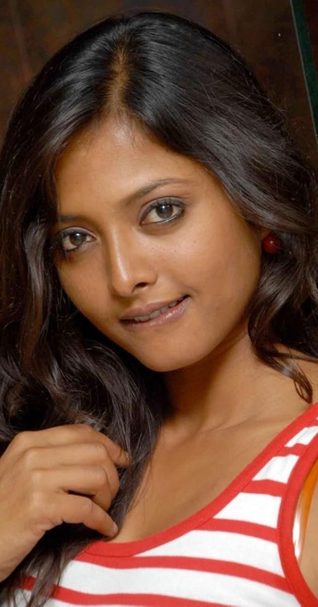 Niveditha Prakasam Profile Pic