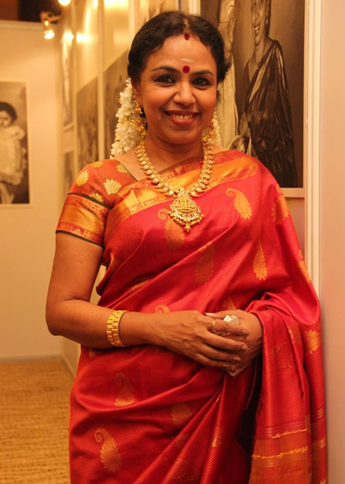 Sudha Ragunathan Profile Pic