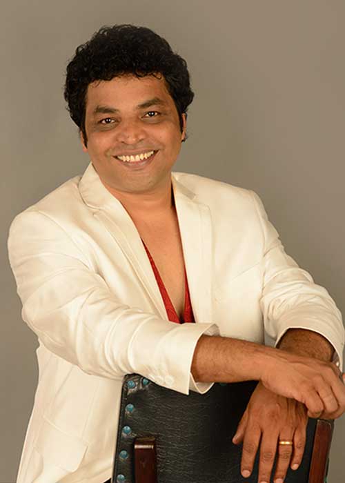 Suresh Peters Profile Pic