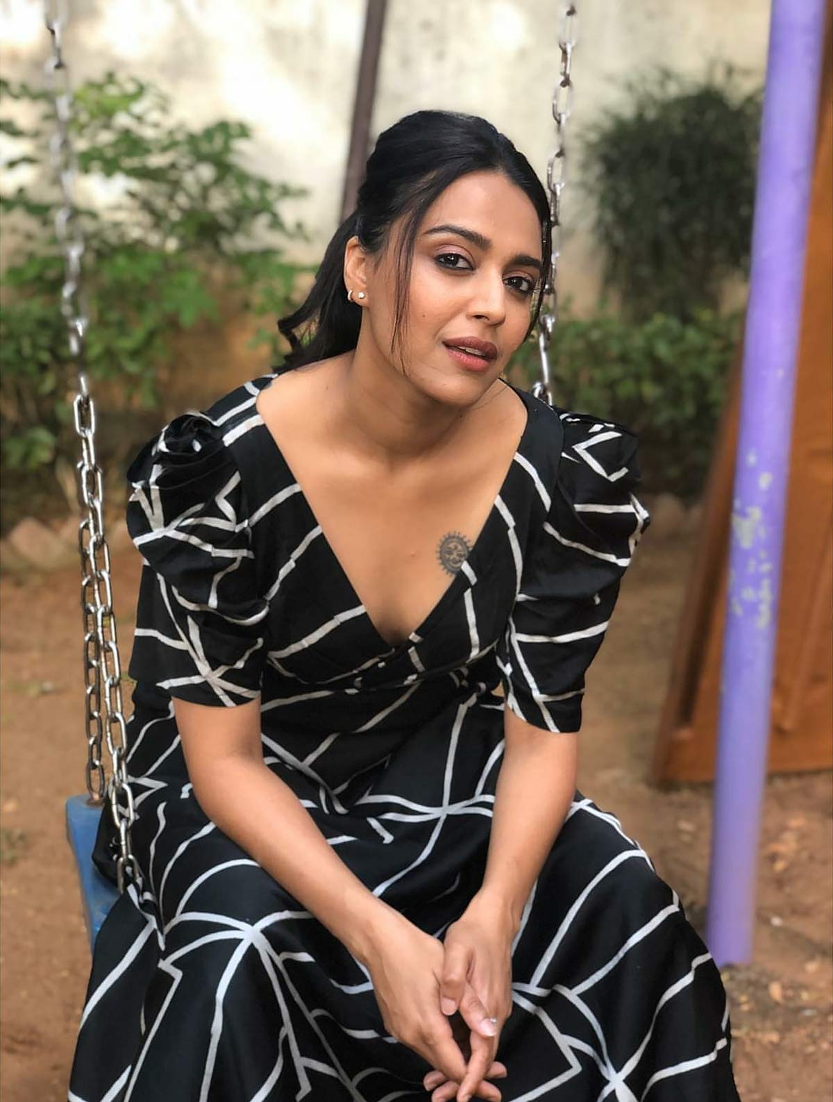 Swara Bharathi Profile Pic